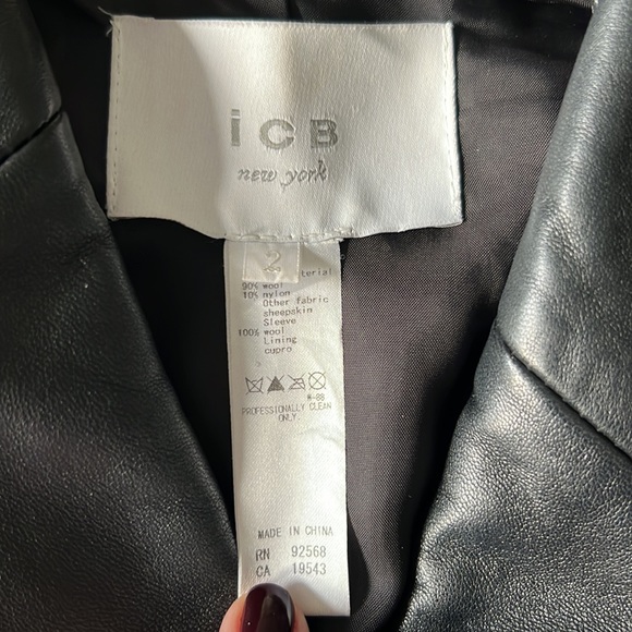 ICB New York coat, size 2 - Picture 4 of 9